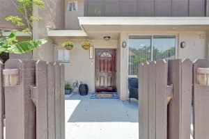 1359 Sussex Dr North Lauderdale, FL 33068 - MLS#A11845750