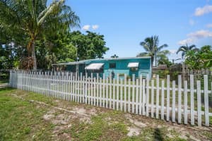 3120 Ne 13th Ave Pompano Beach, FL 33064 - MLS#A11845808