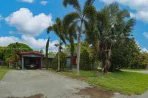 7411 Juniper St, Miramar
