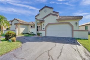 5421 Hawkes Bluff Ave Davie, FL 33331 - MLS#A11845825