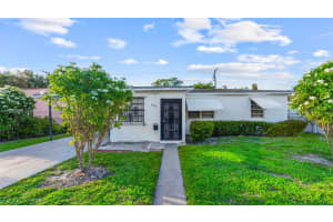 1235 Nw 86th St Miami, FL 33147 - MLS#A11845827