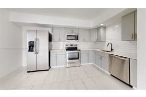 220 Sw 8th Ave 2 Hallandale Beach, FL 33009 - MLS#A11845843