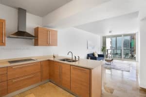 218 Se 14th St 1904, Miami