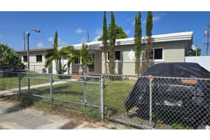 2441 W 10th Ave Hialeah, FL 33010 - MLS#A11845877