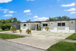 20600 Ne 22nd Ct, Aventura