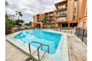 6780 W 2nd Ct 215, Hialeah