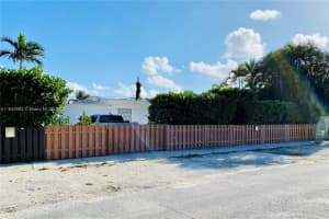 298 Nw 105th St Miami, FL 33150 - MLS#A11845993