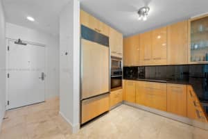 6799 Collins Ave 109, Miami Beach