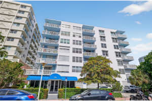 1776 James Ave 4e Miami Beach, FL 33139 - MLS#A11846057