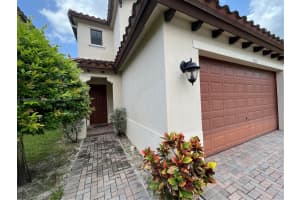 9165 SW 36th Mnr, Miramar, FL 33025 - MLS#A11846074