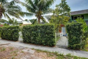 1715 Ne 142nd St North Miami, FL 33181 - MLS#A11846078