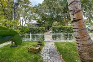1715 Ne 142nd St North Miami, FL 33181 - MLS#A11846078
