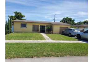 1300 Nw 174th St, Miami Gardens