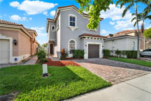 1081 NE 40th Rd, Homestead, FL 33033 - MLS#A11846090