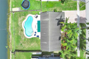 11841 NW 41st St, Sunrise, FL 33323, Sold 09/29/25