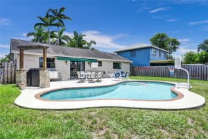 11841 NW 41st St, Sunrise, FL 33323, Sold 09/29/25