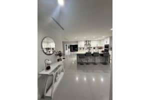 4229 W 7th Ln, Hialeah
