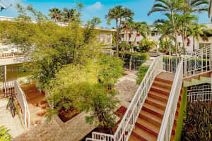 915 8th St, Miami Beach, FL 33139, Sold 08/19/25