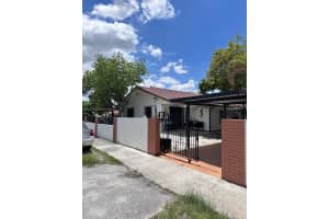 1405 W 38th Pl, Hialeah, FL 33012 - MLS#A11846210