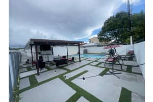2920 Sw 69th Ave, Miami