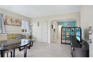 503 75th St 517, Miami Beach, FL 33141 - MLS#A11846267