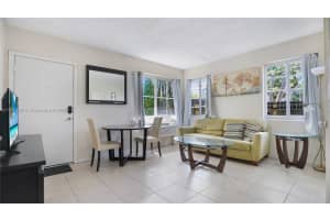503 75th St 517, Miami Beach, FL 33141 - MLS#A11846267