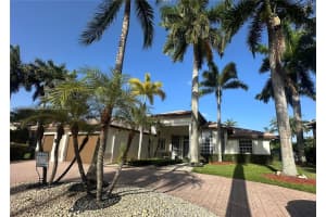 1446 Victoria Isle Dr Weston, FL 33327 - MLS#A11846295