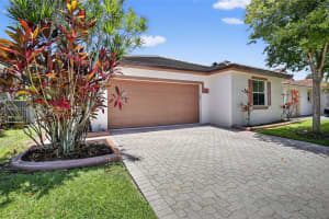 7306 Nw 1st Mnr Plantation, FL 33317 - MLS#A11846421
