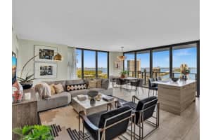 121 Ne 34th St 2208, Miami