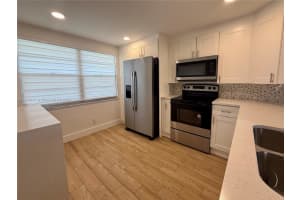 4301 Martinique Cir E4 Coconut Creek, FL 33066 - MLS#A11846447