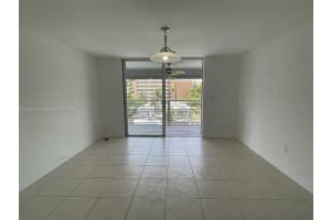 3750 Ne 169th St 408 North Miami Beach, FL 33160 - MLS#A11846477