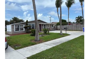 740 Nw 17th St Pompano Beach, FL 33060 - MLS#A11846478
