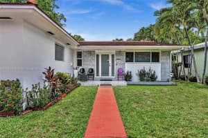 9524 Byron Ave, Surfside, FL 33154 - MLS#A11846501