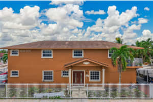 948 E 47th St Hialeah, FL 33013 - MLS#A11846519