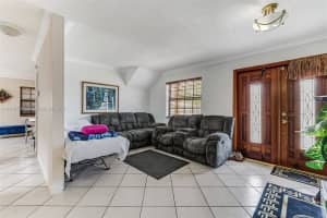 948 E 47th St Hialeah, FL 33013 - MLS#A11846519