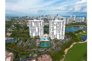 20225 Ne 34th Ct 818, Aventura