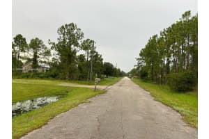 122 Whitman Ct Lehigh Acres, FL 33972 Sold 09/05/25