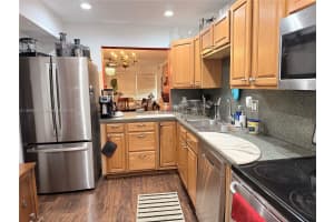 215 Se 3rd Ave 102c Hallandale Beach, FL 33009 - MLS#A11846585