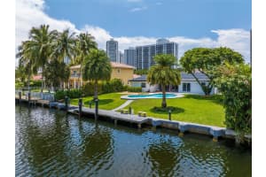 430 Holiday Drive Hallandale Beach, FL 33009 - MLS#A11846596