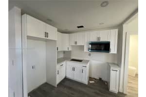 1800 NW 3rd St, Miami, FL 33125, Sold 08/25/25