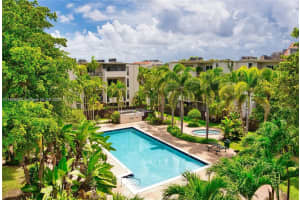 6890 N Kendall Dr B406, Pinecrest