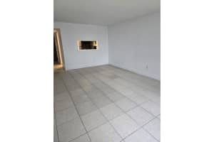 482 NW 165th St Rd A-105, Miami, FL 33169 - MLS#A11846628
