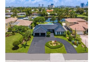 430 Holiday Drive Hallandale Beach, FL 33009 - MLS#A11846635