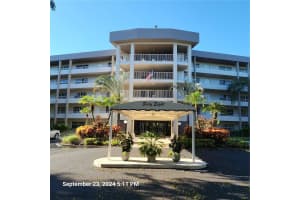 545 Oaks Ln 103, Pompano Beach, FL 33069 - MLS#A11846641