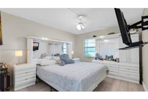 551 Sw 135th Ave 111b Pembroke Pines, FL 33027 - MLS#A11846710