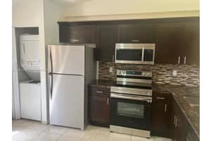 2521 Nw 56th Ave 2-26, Lauderhill