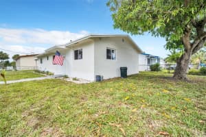 1401 NE 152nd St, North Miami Beach, FL 33162 - MLS#A11846766