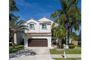 1055 Cedar Falls Dr Weston, FL 33327 - MLS#A11846777