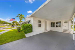 5298 Nw 4th Ter, Deerfield Beach