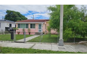 3415 W 2nd Ave, Hialeah, FL 33012 - MLS#A11846798